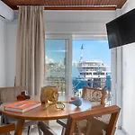 Megaron Boutique * Città di Skiathos