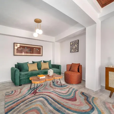 Apartment Megaron Boutique