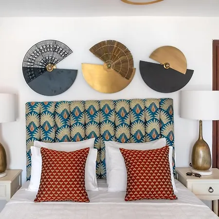 Megaron Boutique Апартаменты *