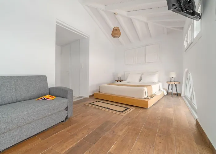 Megaron Boutique * Skiathos