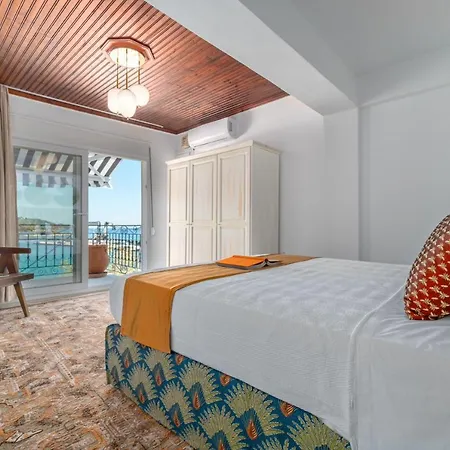 Megaron Boutique * Skiathos Chora